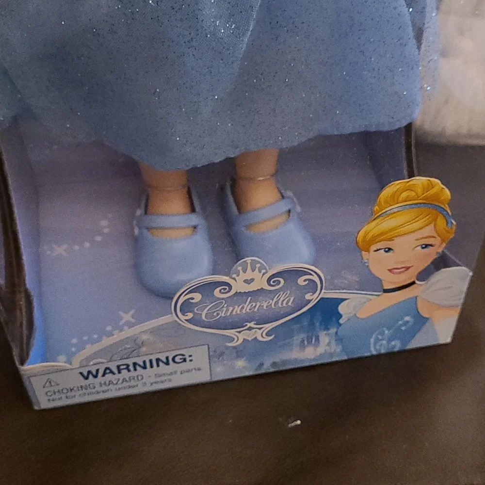 Disney Cinderella Doll - Sparkling Blue and White Dress